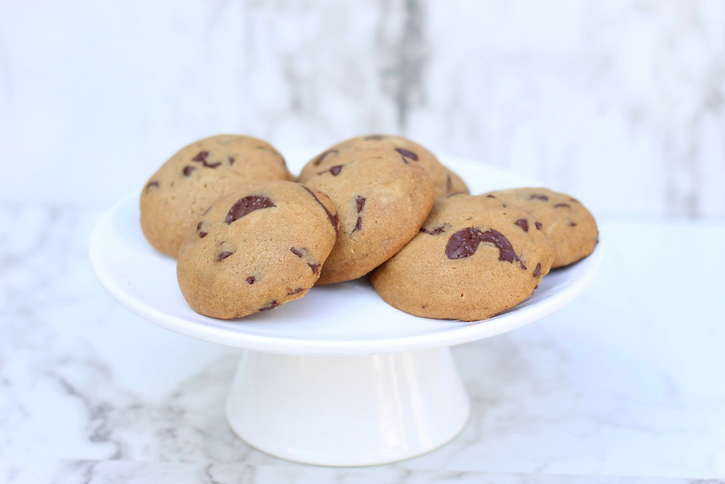 1 Dozen Petit Chocolate Chip Cookies